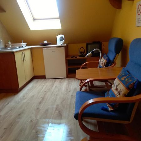 Gospodarstwo Agroturystyczne Ania I Filip Izabelin  Esterno foto