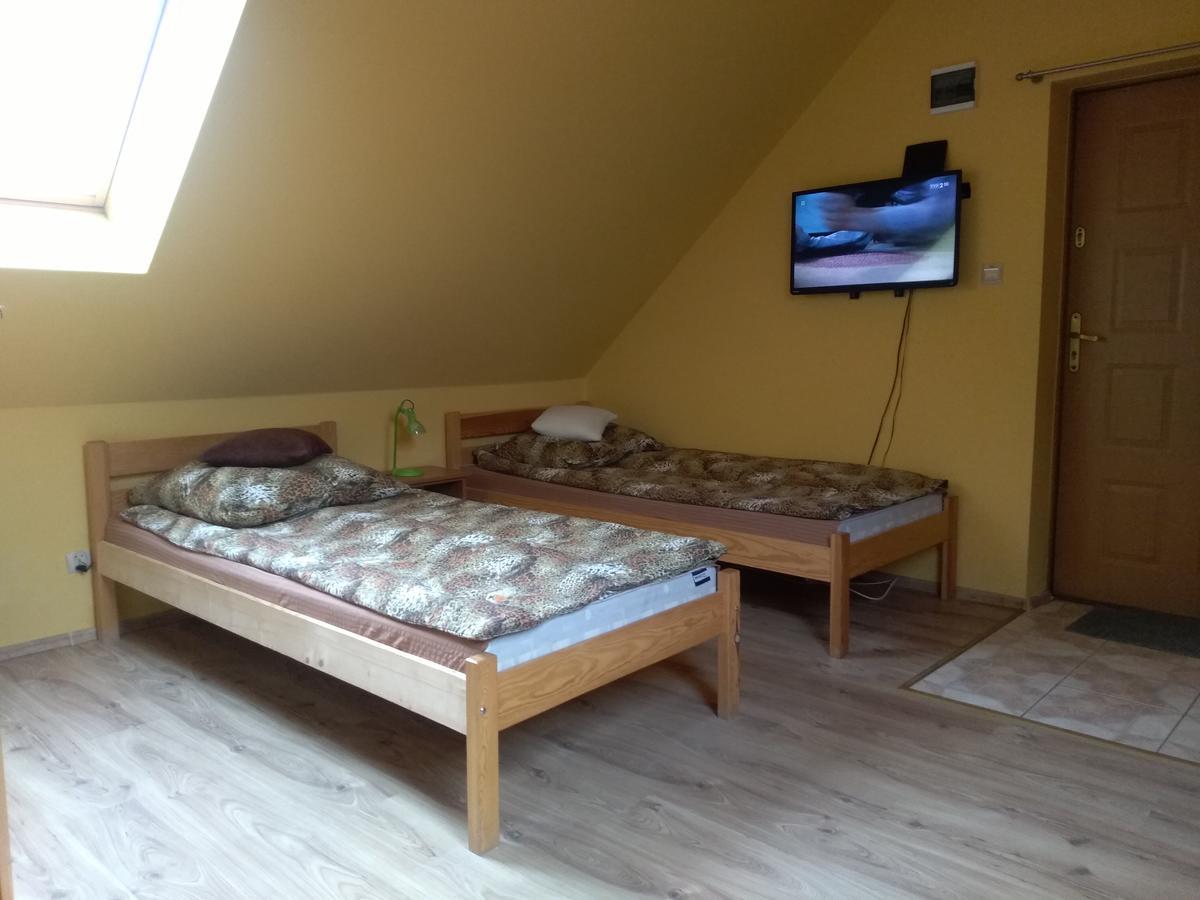 Gospodarstwo Agroturystyczne Ania I Filip Izabelin  Esterno foto